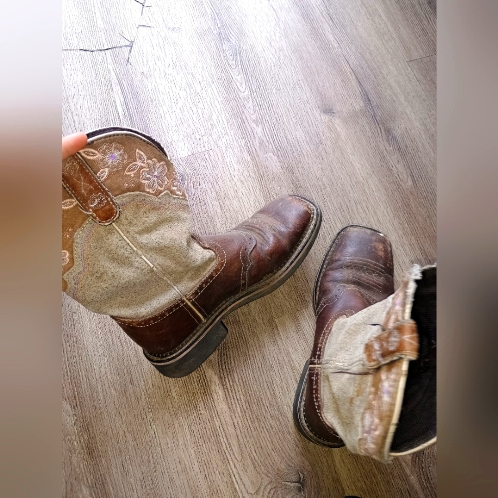 Women's Justin boots